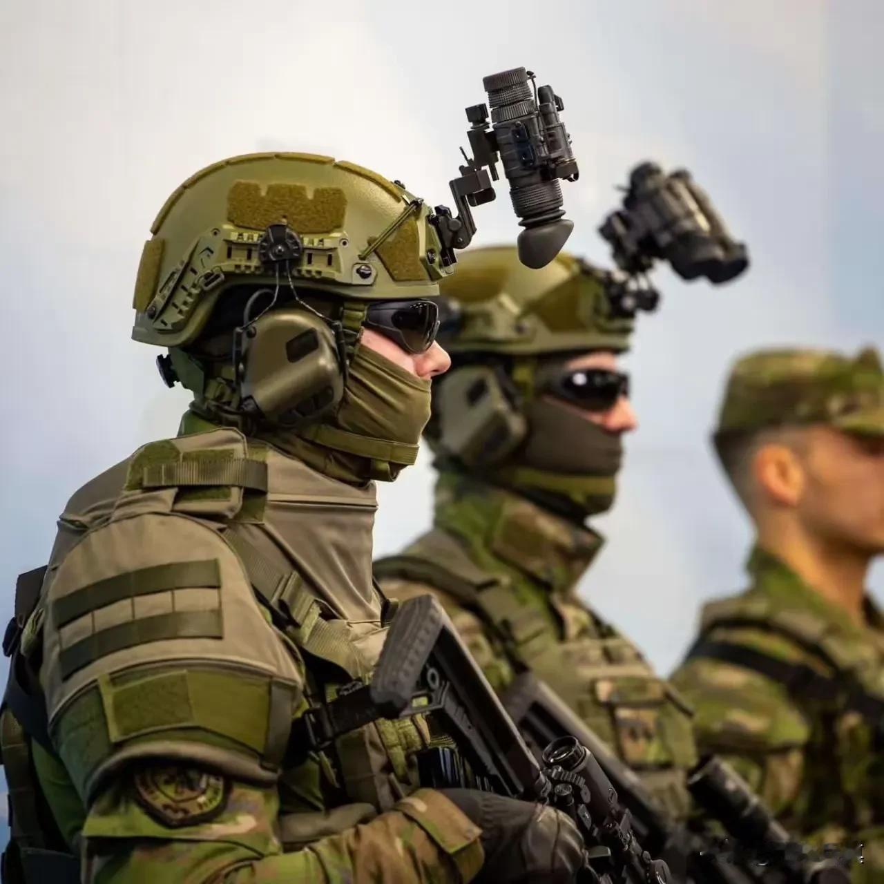 斯洛伐克🇸🇰的单兵装备颜值担当！