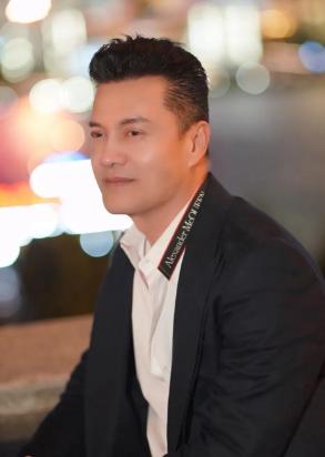 吕良伟70岁看着像40岁，秘诀竟然是20多年不吃晚饭！从2003年开始，他就坚持