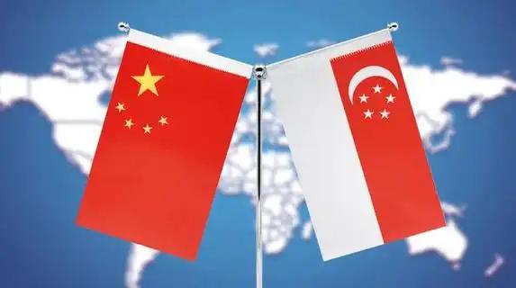 到底图什么？中美起冲突，新加坡挺美国；中日起冲突，新加坡挺日本；中菲起冲突，新加