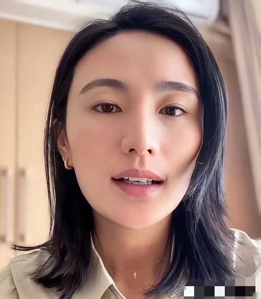 李亚鹏这操作绝了！
 
刚官宣和海哈金喜离婚，就扒出他公司早把“海哈金喜”注册成