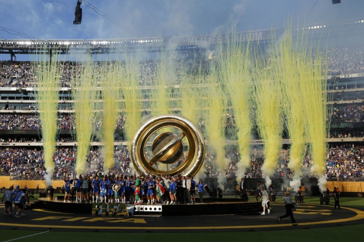 央视评选2025国际十大体育新闻：巴黎首夺欧冠 切尔西世俱杯夺冠