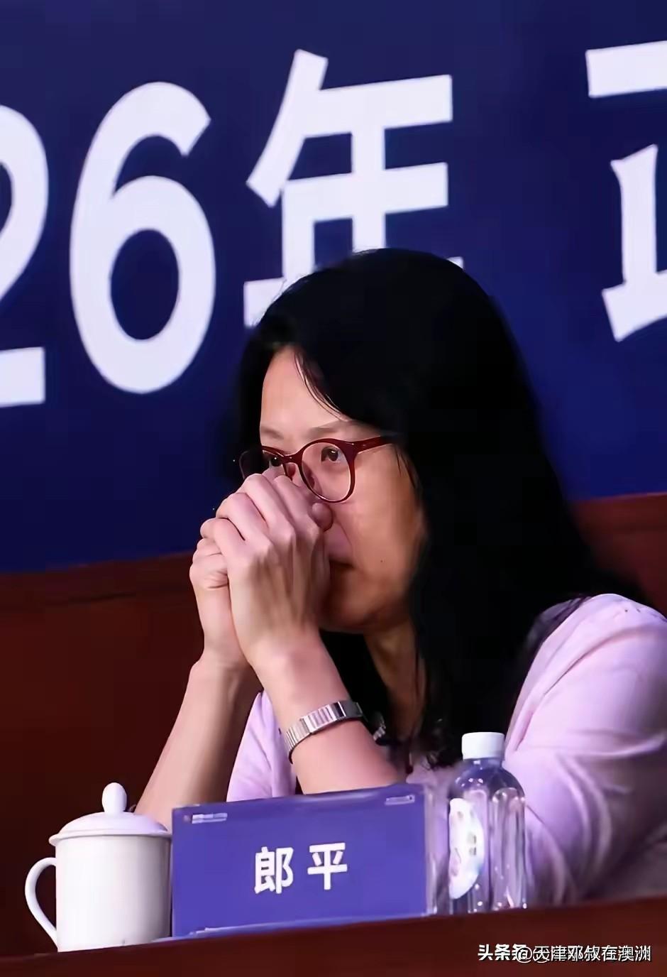 中国女排能否进2028年洛杉矶奥运会，我持怀疑态度。
   进不进对球迷来讲无关