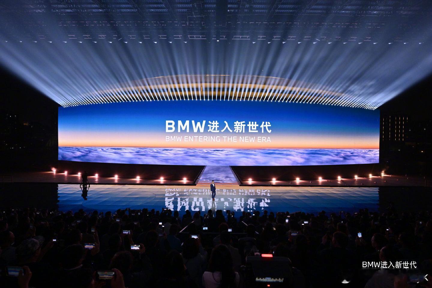 宝马大圆柱电池续航超900公里新世代BMW iX3搭载量产大圆柱电池，CLTC续