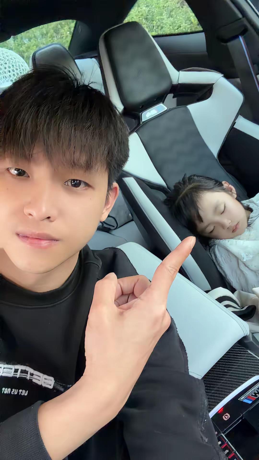 拥有什么，就享受什么。生活没有说明书，所以常常看不懂，愿幸福永远永远围绕着mpo