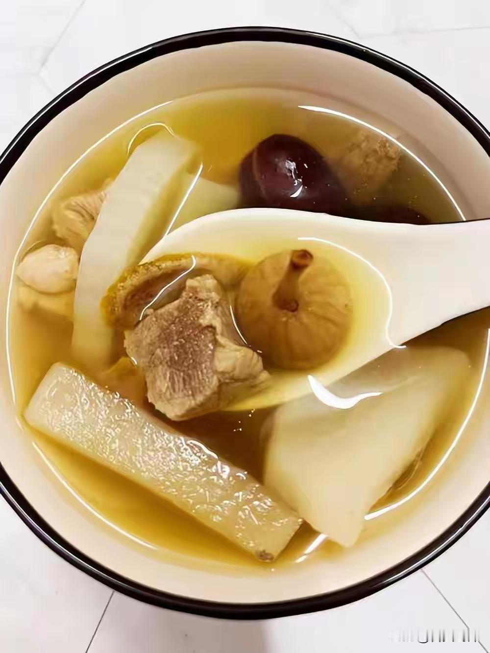 一润肺，二润燥，三排毒，入秋多吃这清润菜


 这清润菜，不是别的，正是那最寻常