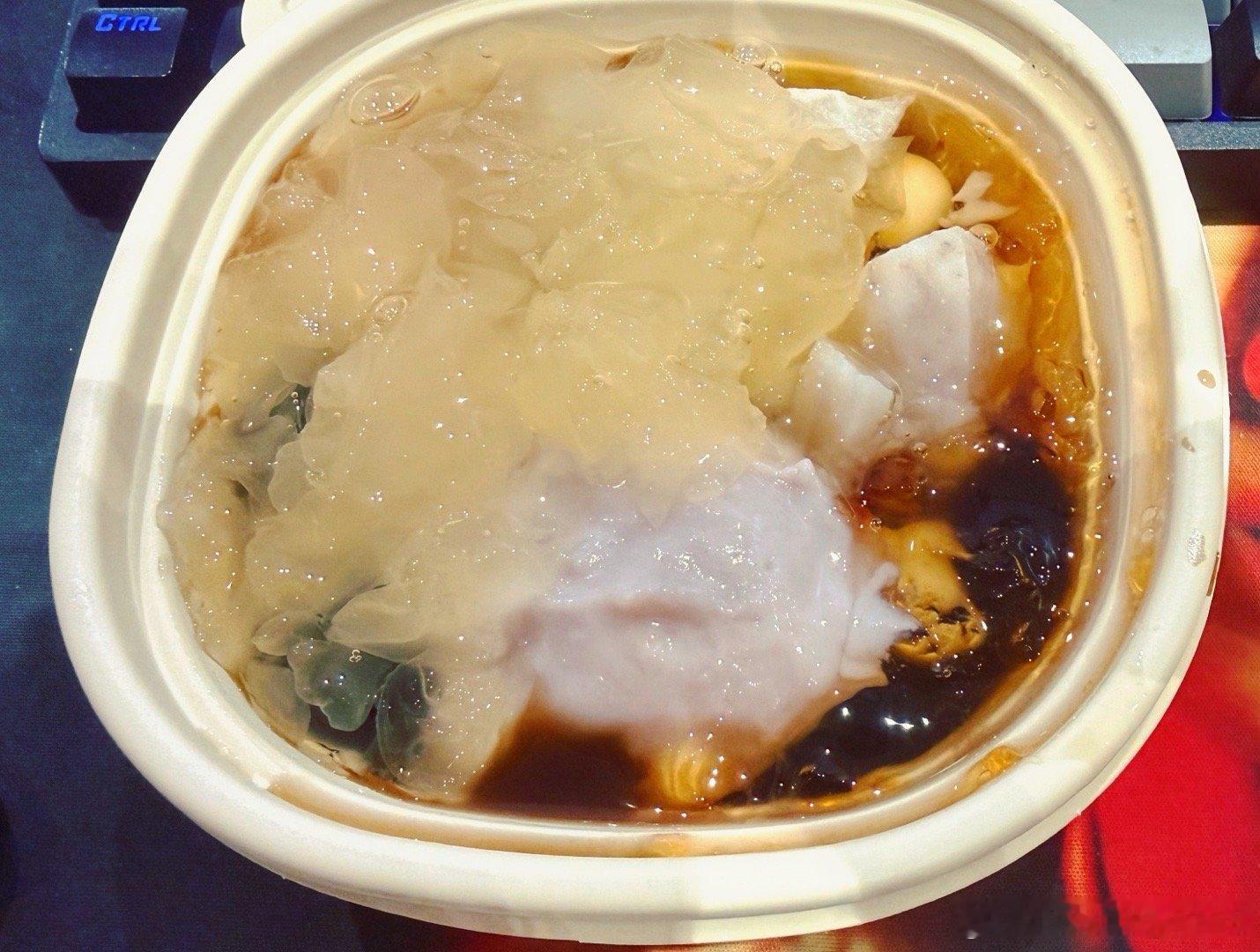 我喜欢吃芋泥，但是不喜欢吃芋头。 