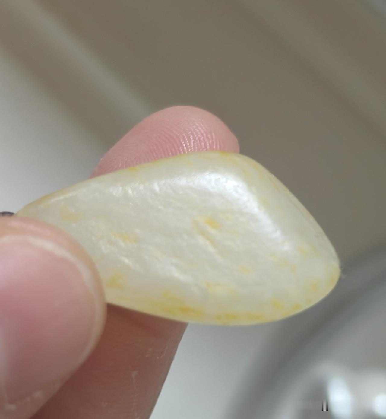 之前的发照片，有人问我那些皮是不是洒金皮的？其实不是，之前发的基本上都是秋梨皮的