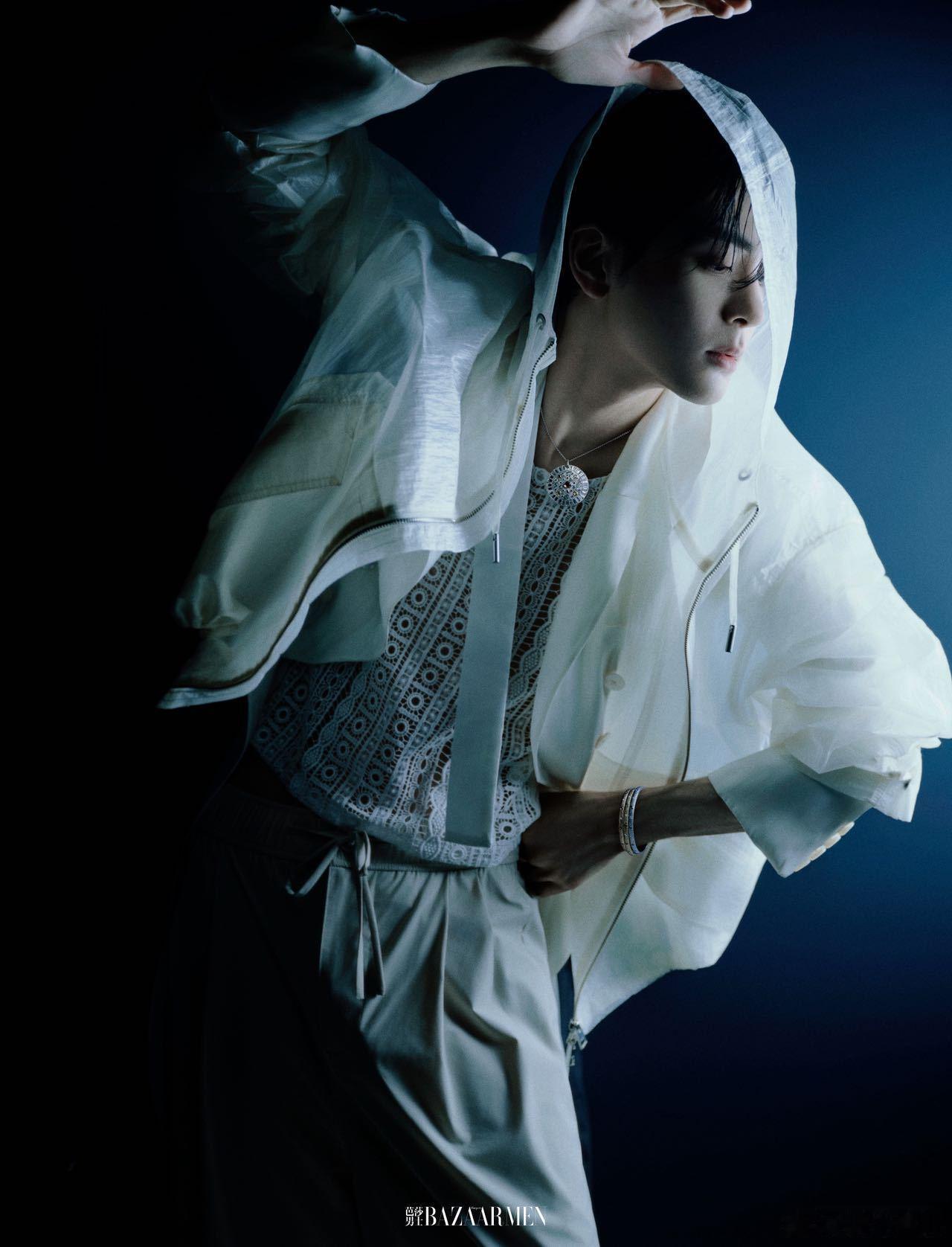 曾舜晞换完你的换你的曾舜晞这一次也是给我们大家展现了不同的魅力风格，而且每一套都