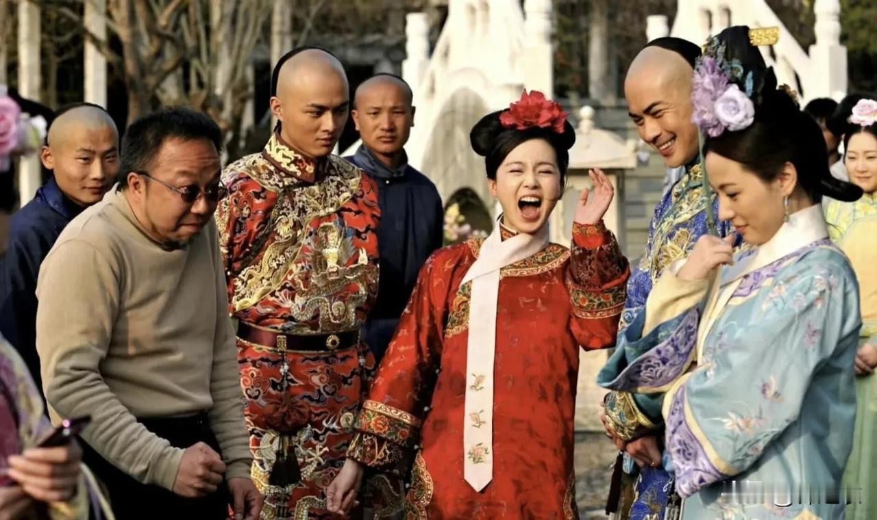 若曦当时是试探四爷是否会对她说真心话，其次小说背景风格都尽量遵循历史发展的规律，