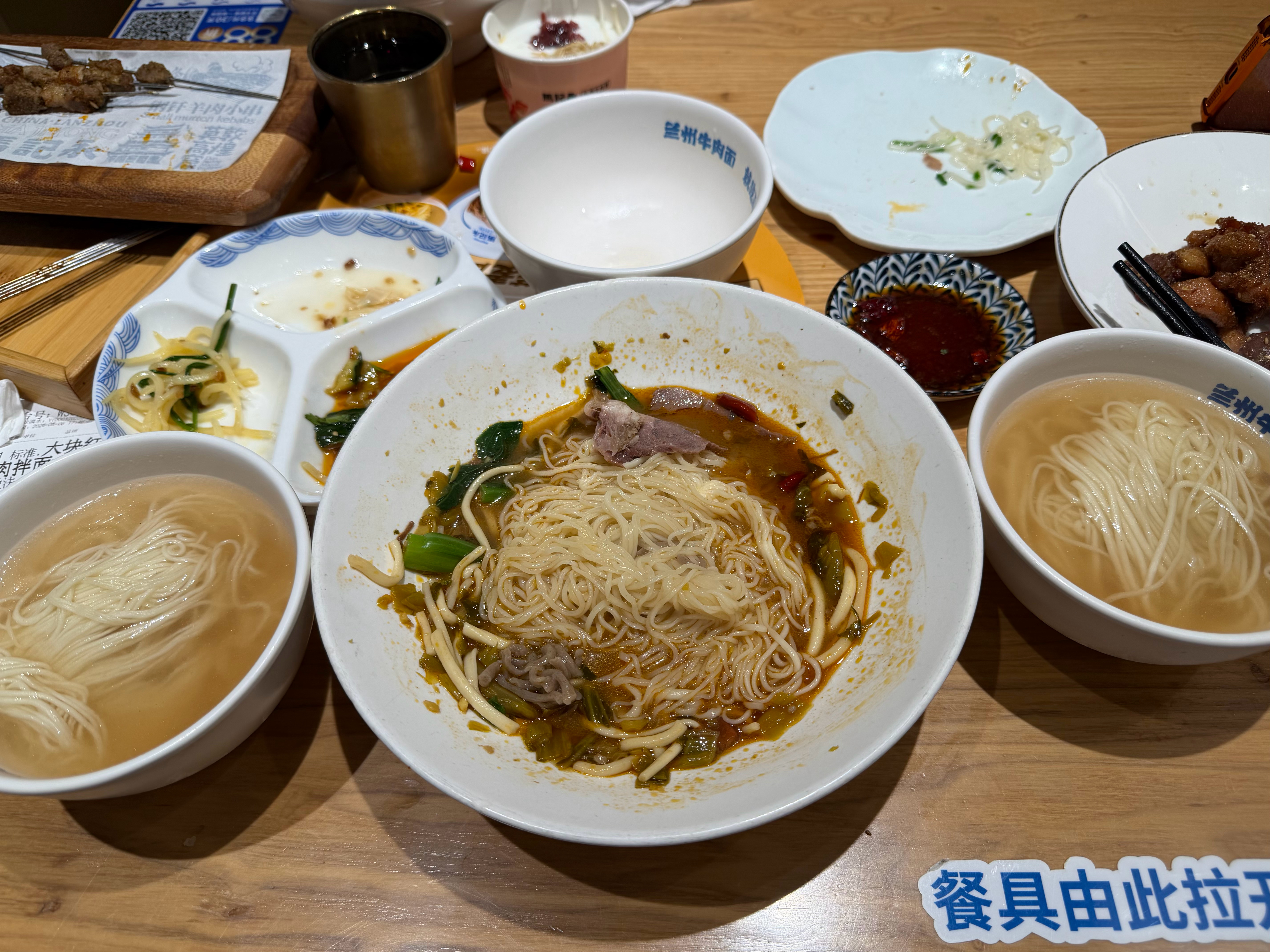 昨天在家带娃没时间跑步今天下雨也没跑成晚上冲碳，明天跑30公里！坐等打脸马记永免
