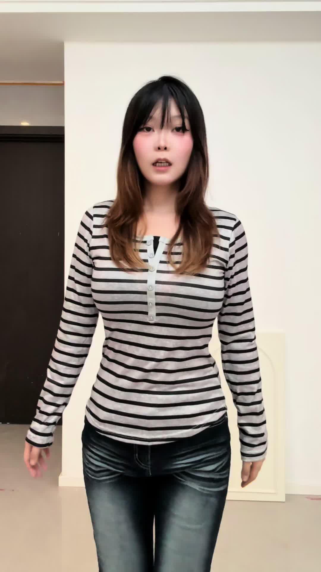 pdd秋季高个子平价微胖辣妹穿搭分享 PDD平价挖到的早秋微胖梨形沙漏...