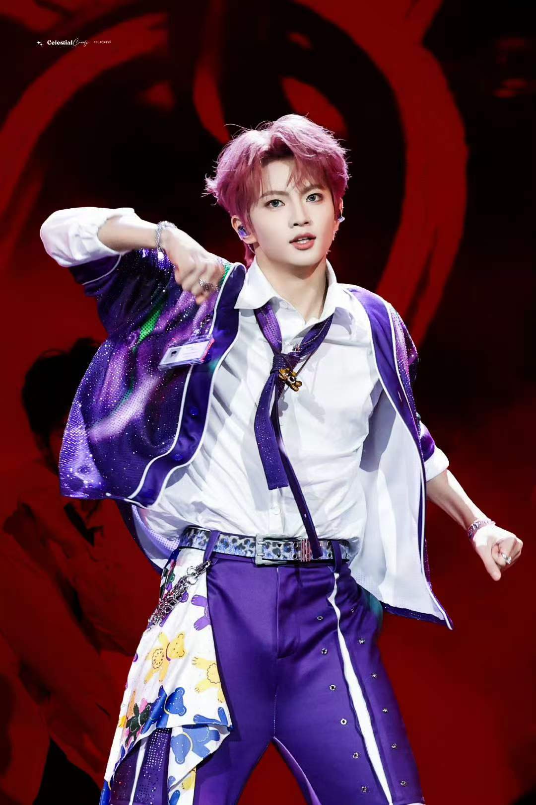 别家站姐拍的穆祉丞范丞丞站姐发了穆祉丞 一些梦幻联动！ 