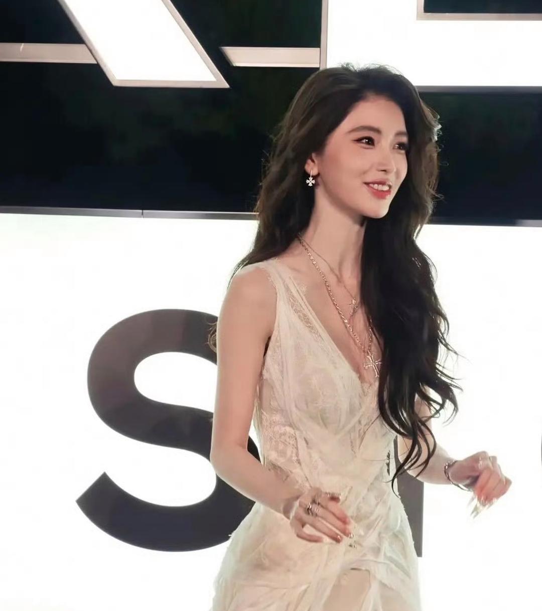 这是我审美里最好看的网红了，你们能get到方圆的美吗？ 
