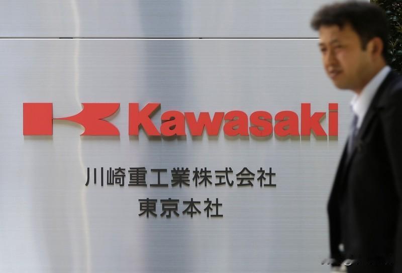 中大奖是好事还是坏事？近日，日本一名男子中得6亿日元大奖，却因此陷入心理困境，这