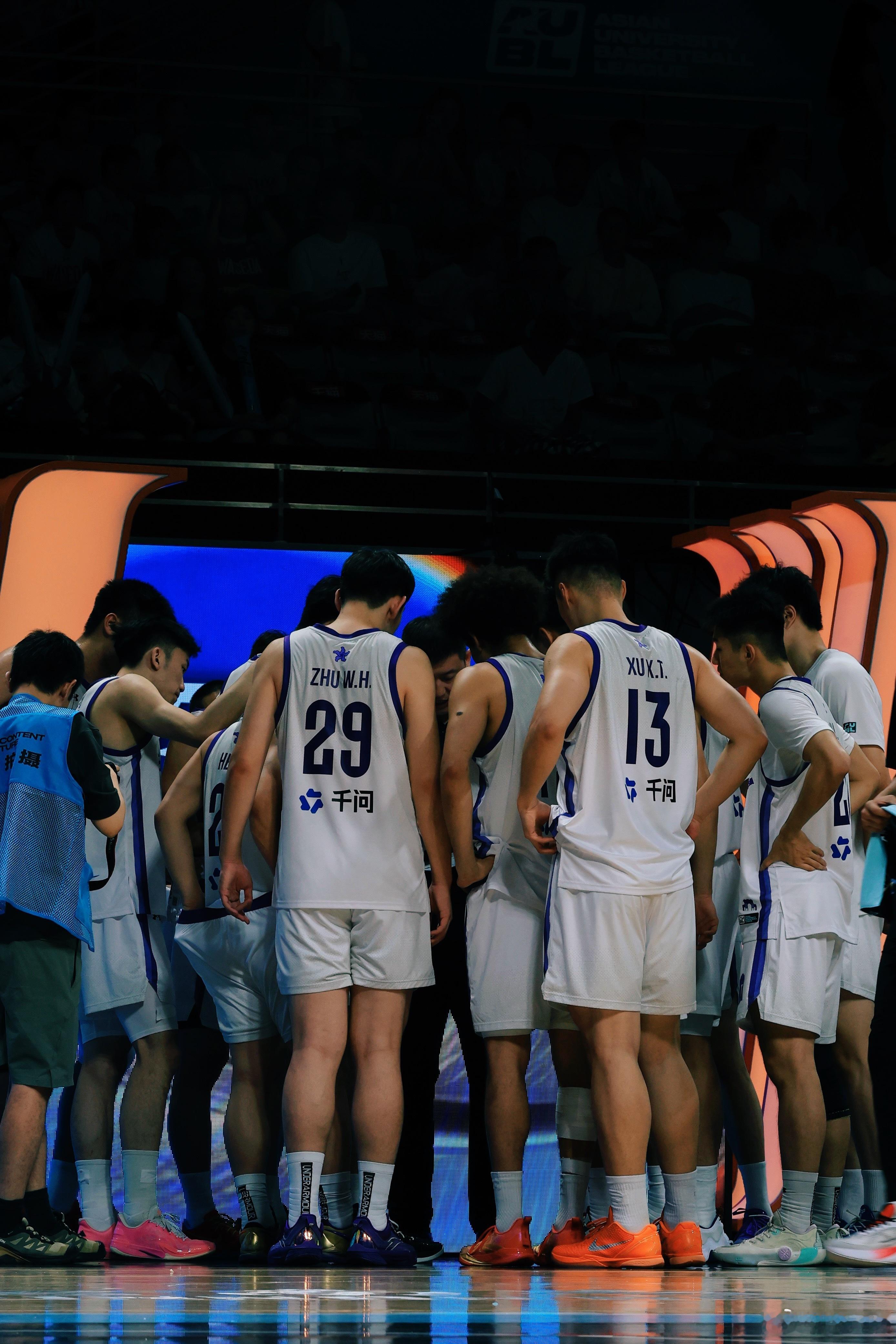 aubl2026 希望清华可以有所改变，沉淀 调整 。 杭州·滨江体育馆
