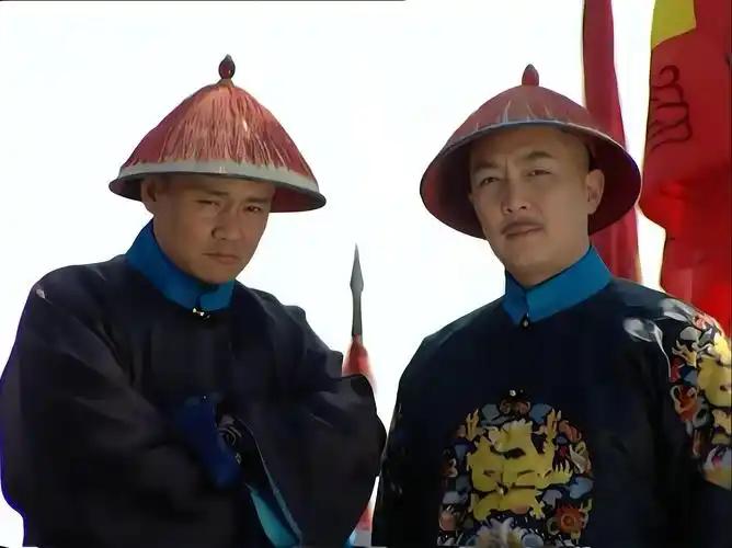 康熙六十一年，11月13日深夜。九门紧闭，京城彻底封锁。那一夜，畅春园里的一声咳