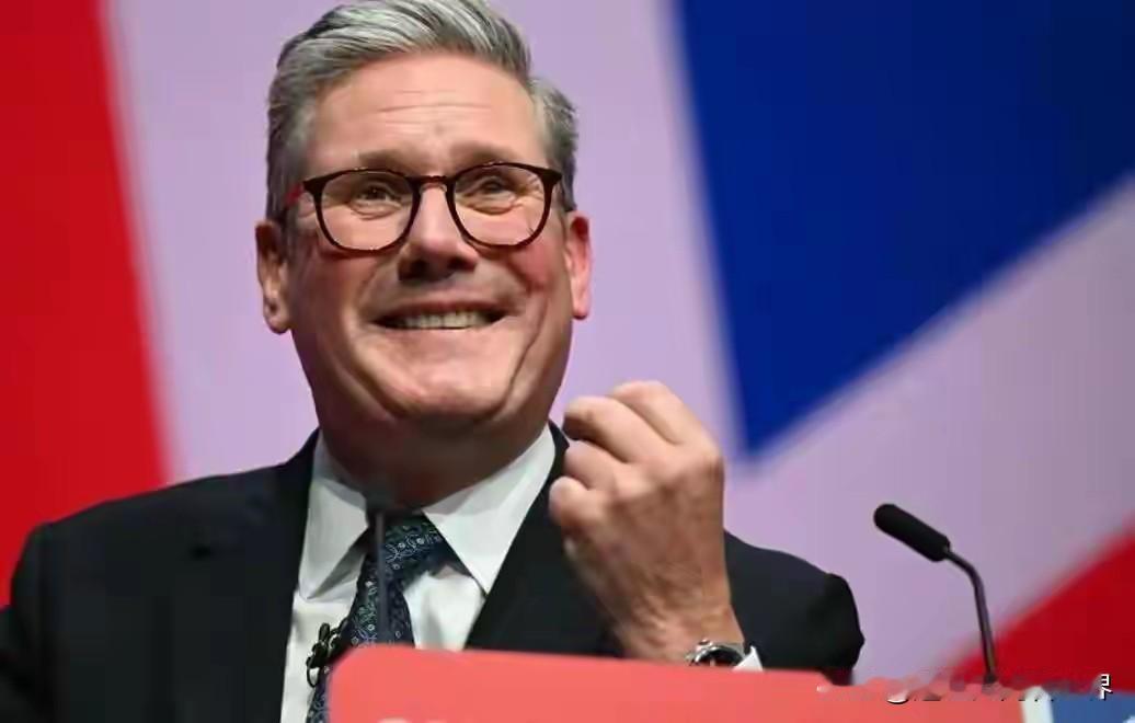 ＃“一起干事儿”这话说得好＃英国首相斯默塔访华前夕，驻华大使魏磊在北京媒体吹风会