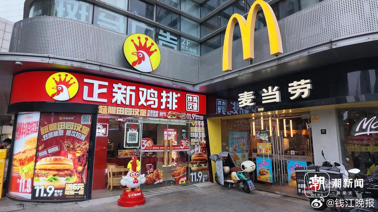 【#浙江鸡排店在日本美国卖疯了#】“比脸还大”的鸡排、开遍县城街角的红色招牌、一