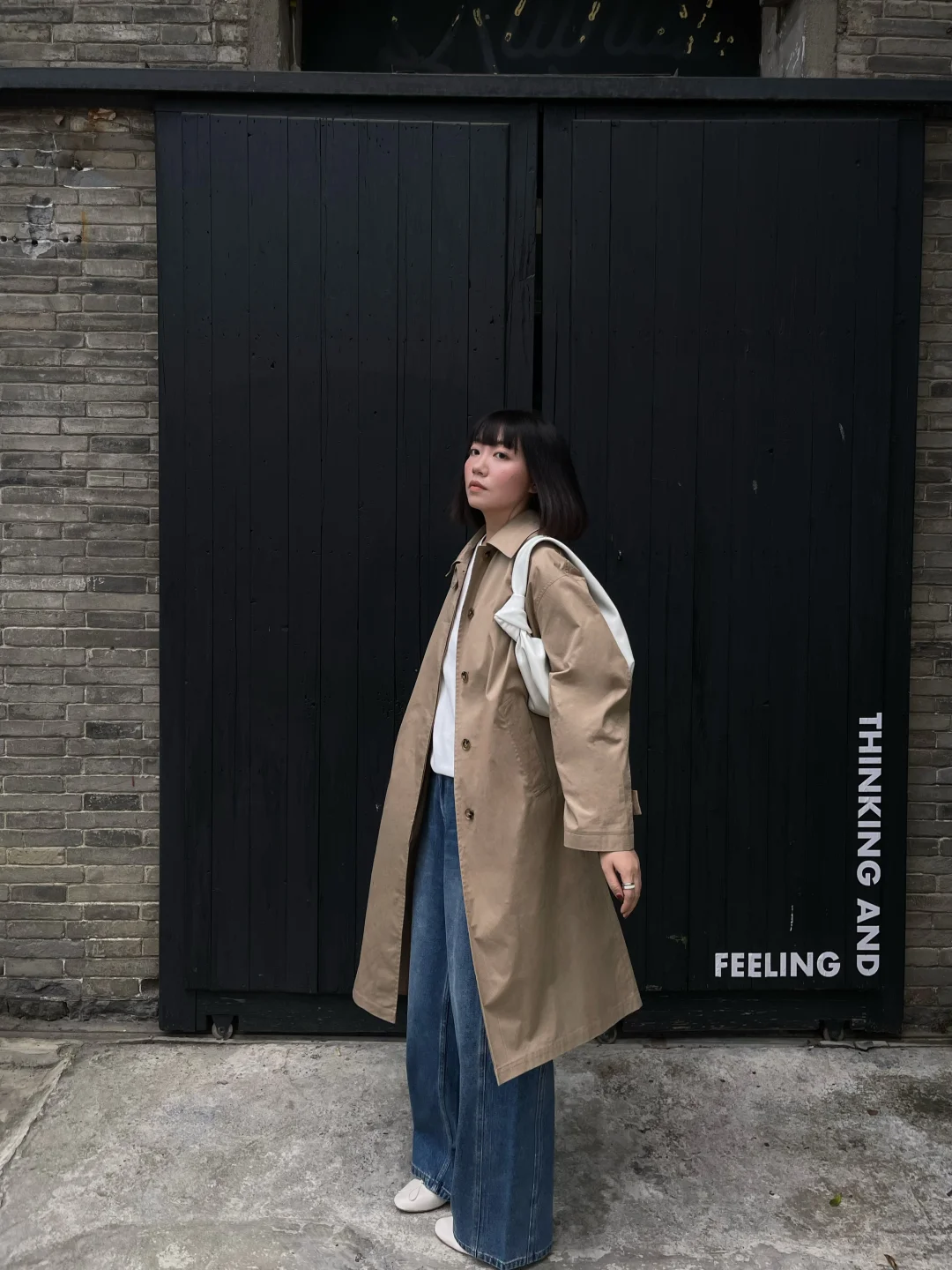 卡其色风衣有点东西