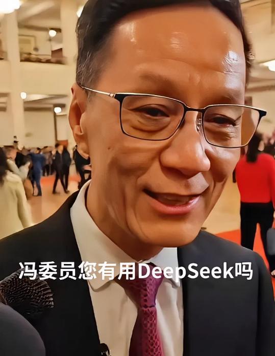 要不说人家能从演员走进人民大会堂呢，就这一波回答，就够学一辈子了。
   
北京