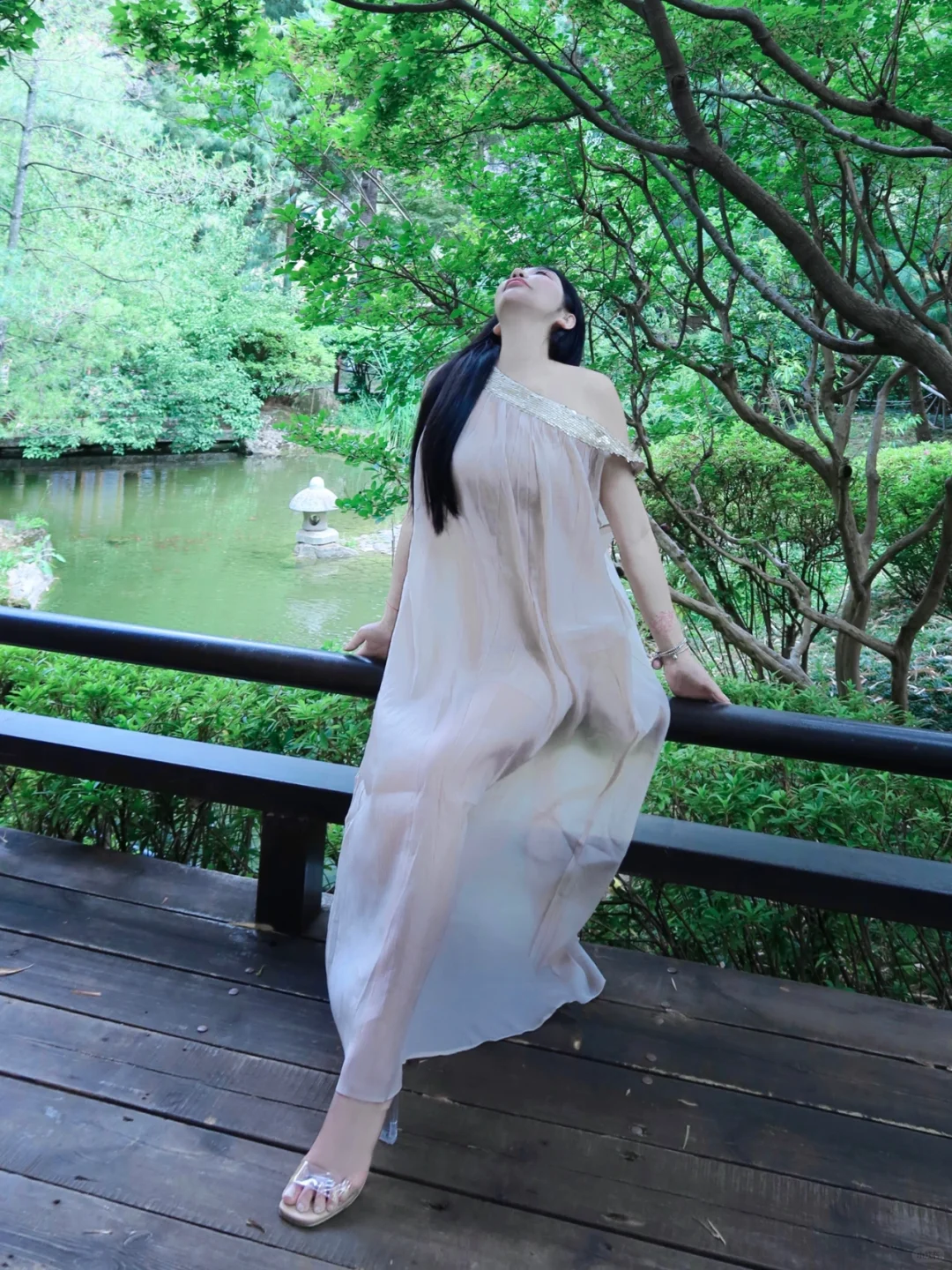 你说爱像云 要自在漂浮才美丽