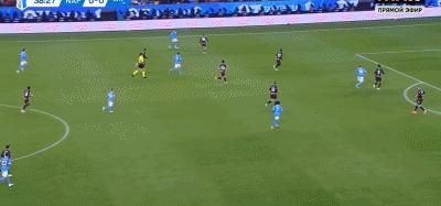 那不勒斯2比0米兰晋级决赛-  精彩时刻：第39分钟，霍伊伦横传，迈尼昂脱手，内