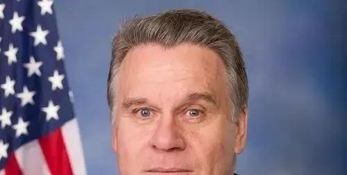 美国议员、有反华劳模之称的克里斯·史密斯对媒体说：“历史上日本与中国斗，从不吃亏