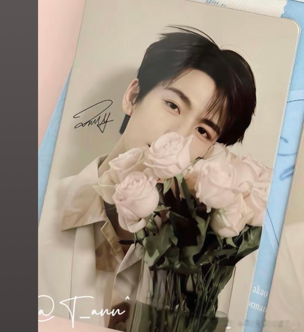 张凌赫周边中转站  借图收这套潘婷要好价的走pt的 