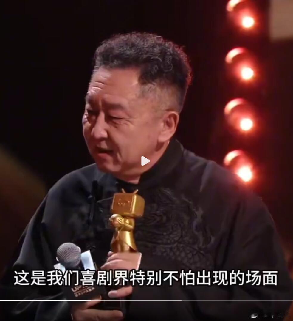 你永远可以相信罗永浩和于谦的嘴，大家去看看视频就知道了，罗永浩就像在讲脱口秀，于