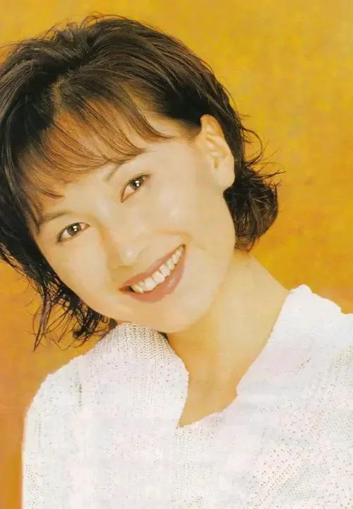 香港唯一的女性“师奶杀手”：陈秀雯

提起“师奶杀手”，观众想到的都是温兆伦、欧