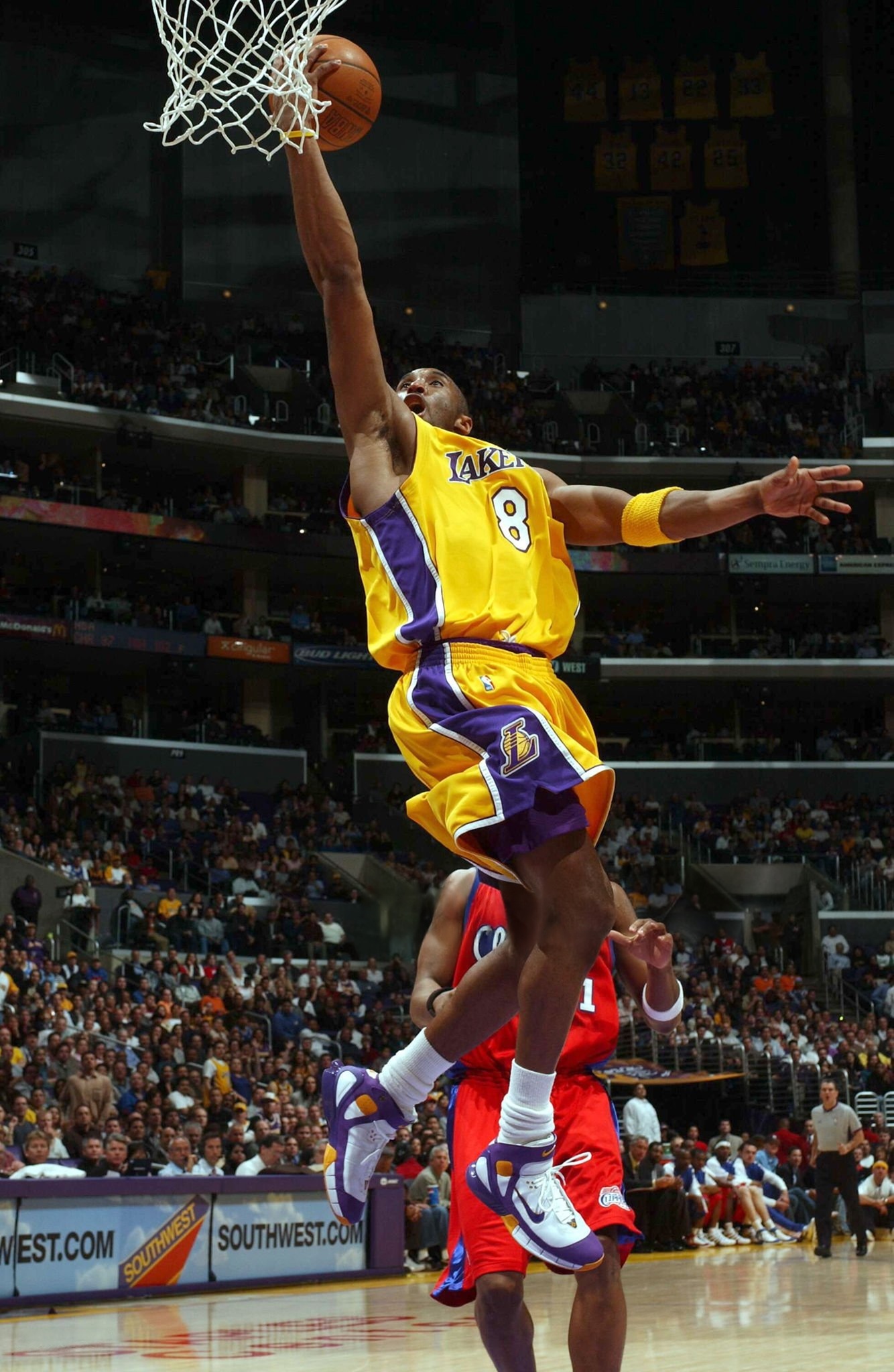 Kobe Bryant 舒展上篮科比