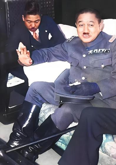 熟悉民国史的朋友都知道，蒋介石对日战犯的态度向来复杂——他能顶着舆论压力放冈村宁