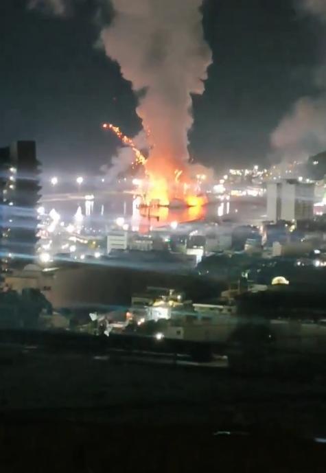 情况突变！墨西哥已经没得选了，整个中美洲都在颤抖，特朗普刚刚用落在加拉加斯的导弹