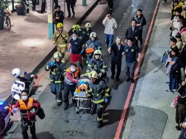 嫌犯作案前曾纵火烧车，27岁通缉犯张文的连环作案原来比想象中更预谋周密！19日傍