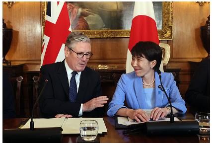 英国坑惨日本！6月15日，《每日电讯报》曝出内部猛料，英国国防部和财政部掐架，2