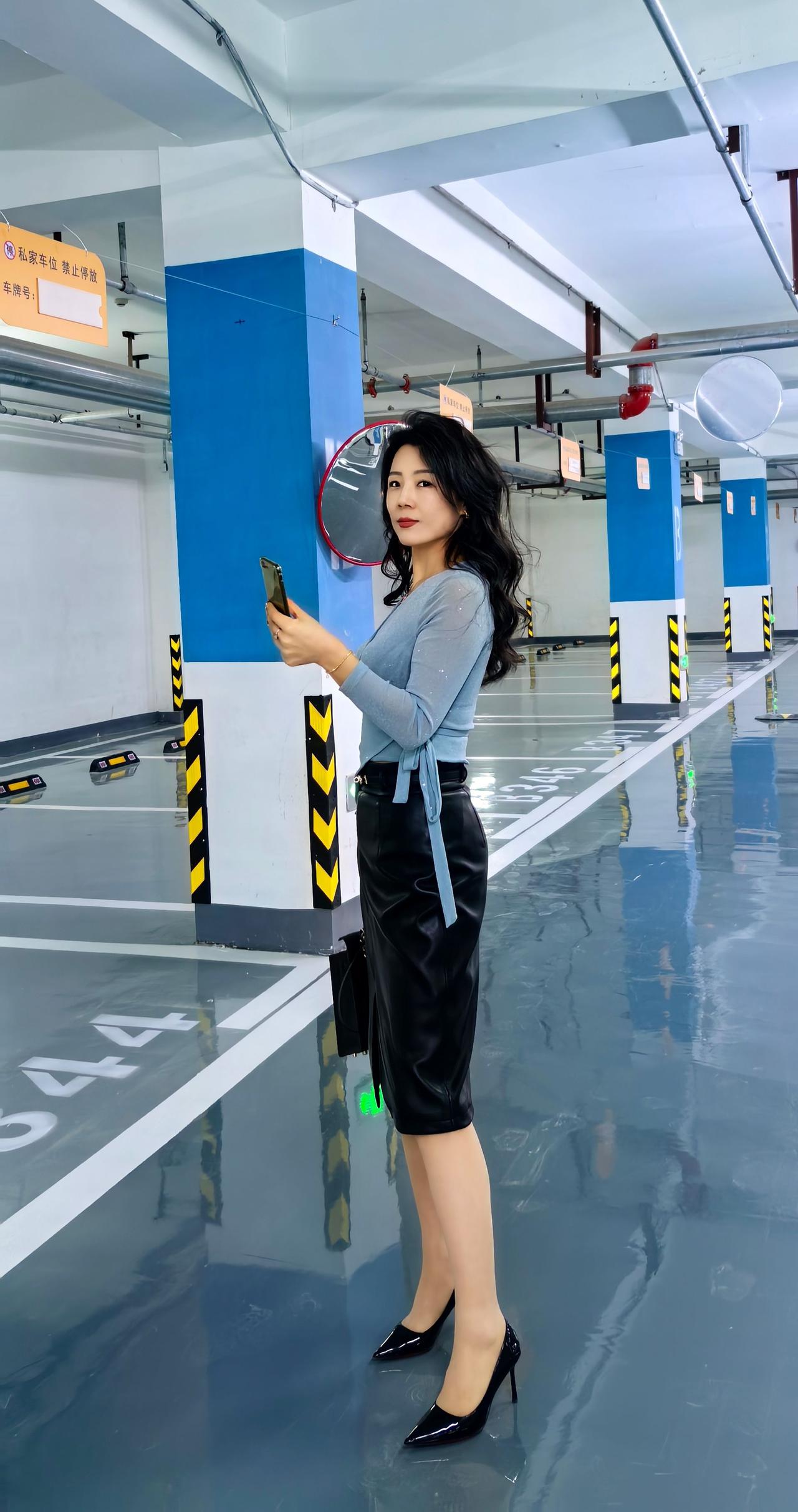 秋冬穿搭测评 冬季穿搭 停车场拍照