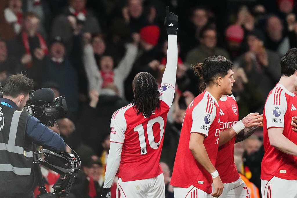 体坛联播｜阿森纳4比1大胜热刺，梅罗双双上演精彩进球