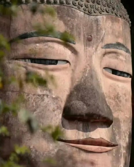 刷到乐山大佛，不要无视，许愿很灵呢 ​​​