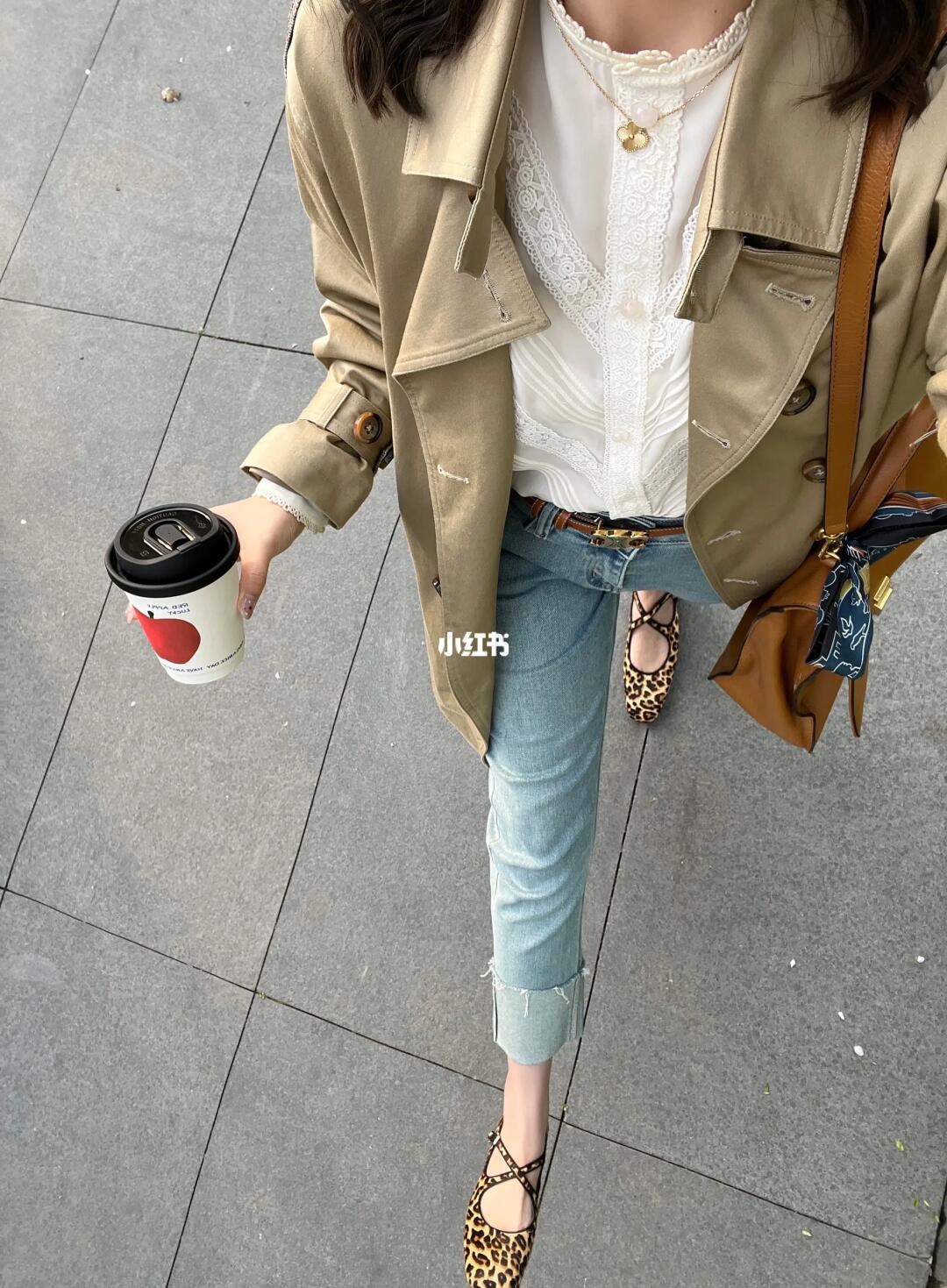 穿薄风衣的季节🧥精致牛马永远都爱基础款！