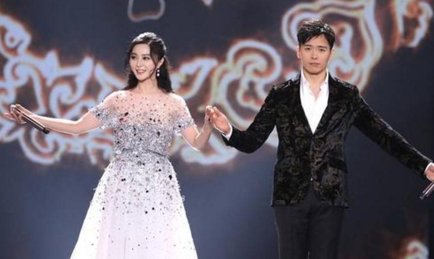 那时高云翔刚刚红起来，陌上人如玉，公子世无双就是用来形容他这种美男子的。