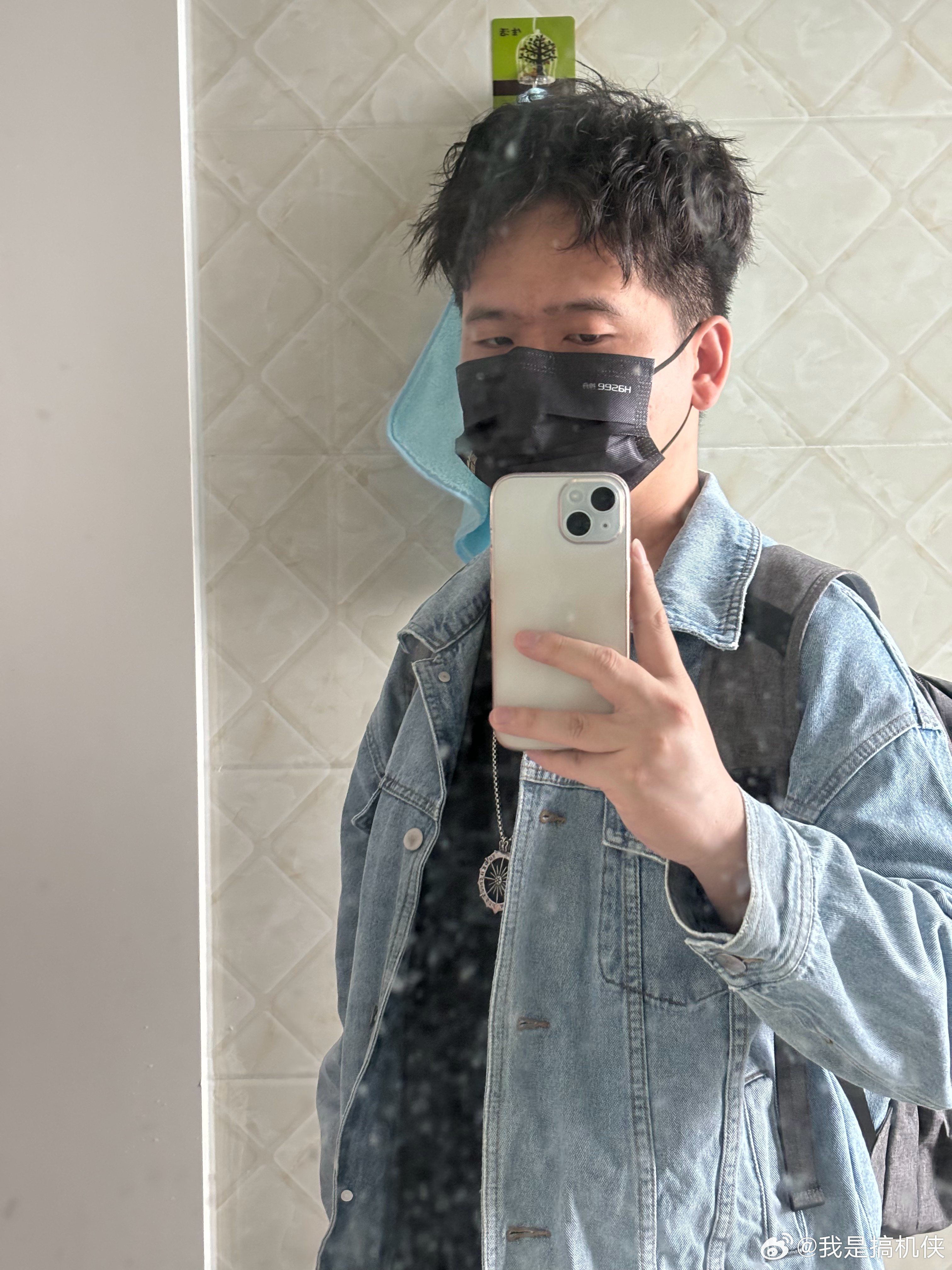 我穿衣服，从来都是以舒适好看为主，我印象中衣服牌子只有耐克，阿迪，啥的。现如今在