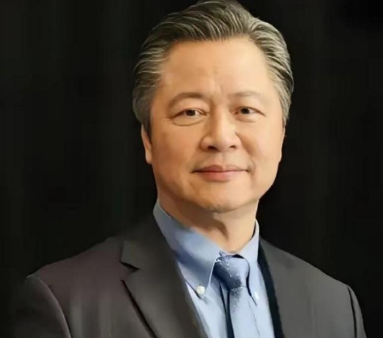 美国要动手了？这是来自台湾国际形势专家赖岳谦的警告，在他看来最早今年，中国就有可