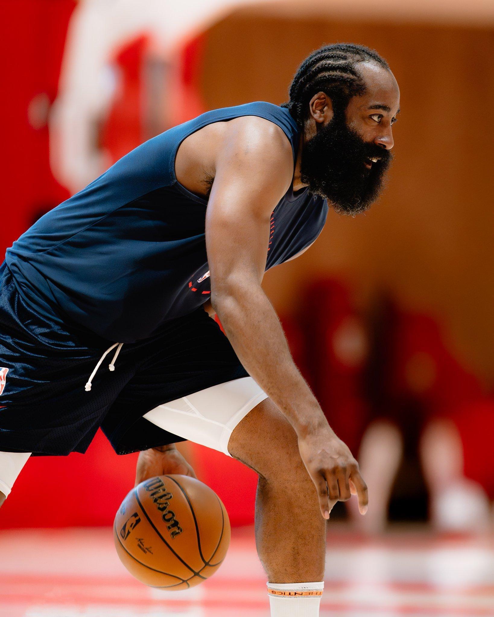 训练[加油]哈登 ​​​