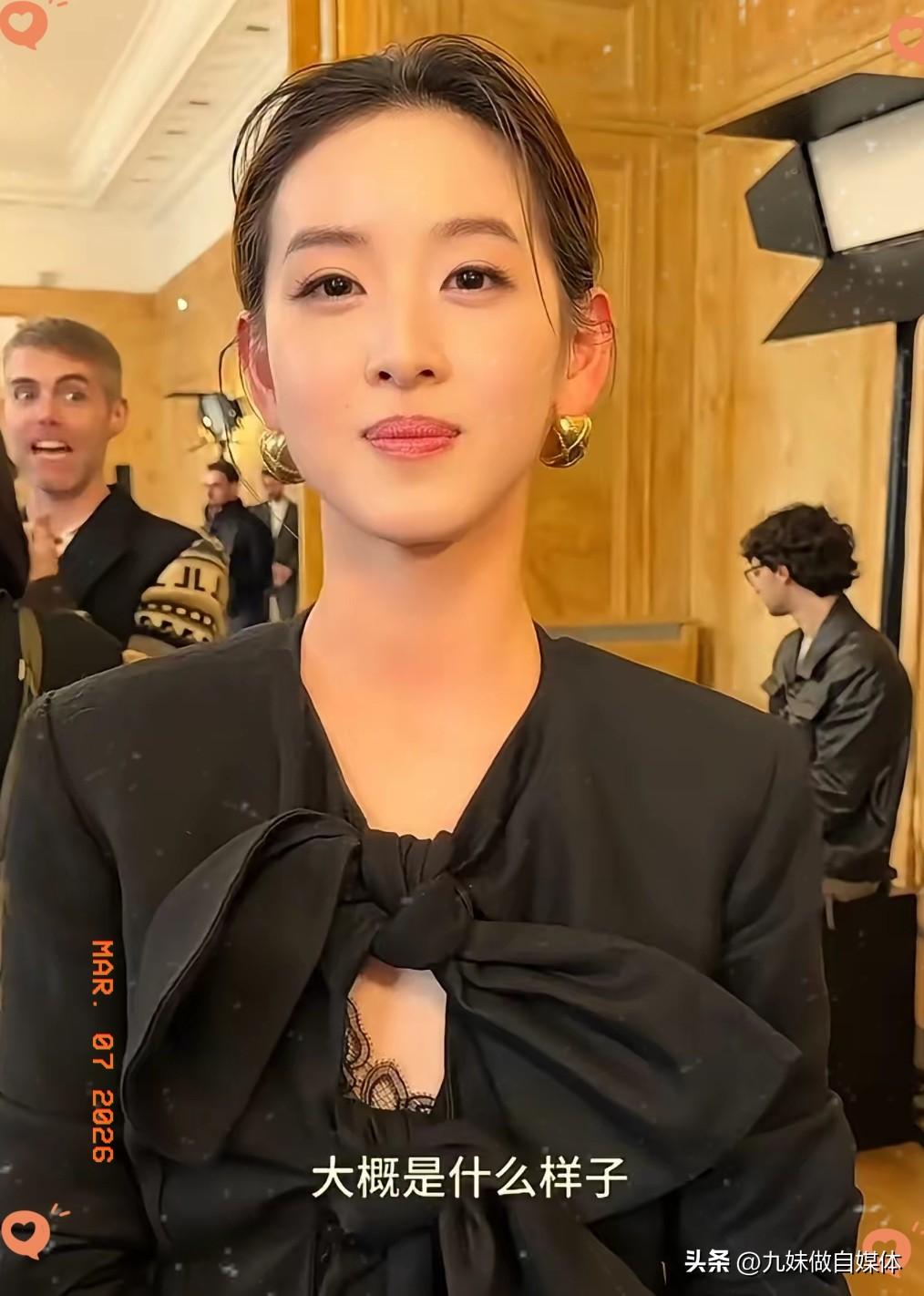 这个世界上我最不懂的人，
就是章泽天了，
明明自己已经是富豪太太了，为什么还要出