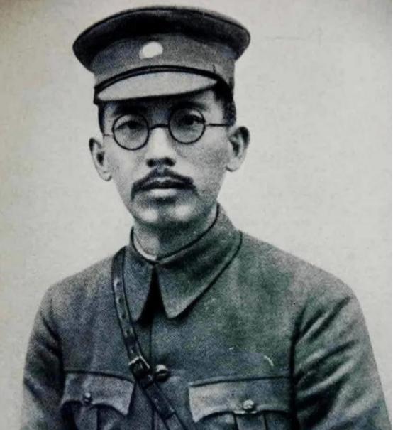 南京保卫战后的唐生智去了哪里？因为丢失首都，自觉在国民政府中再无威信，于是引咎辞