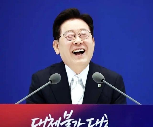 李在明在今日破天荒聊到台海局势。韩国总统李在明今表示，就地缘政治所面临的风险而言