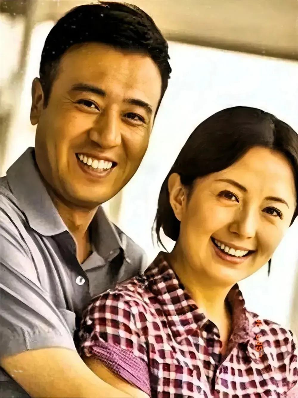 于和伟的妻子宋林静，长得漂亮，是舞蹈演员，为了丈夫专心演戏，她一直在为小家庭默默