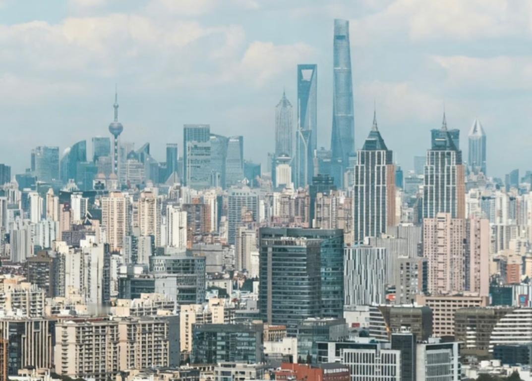 这个问题还是很复杂的。
中华五千年来，王朝虽不断更迭，但在绝大多数时代，中国的综