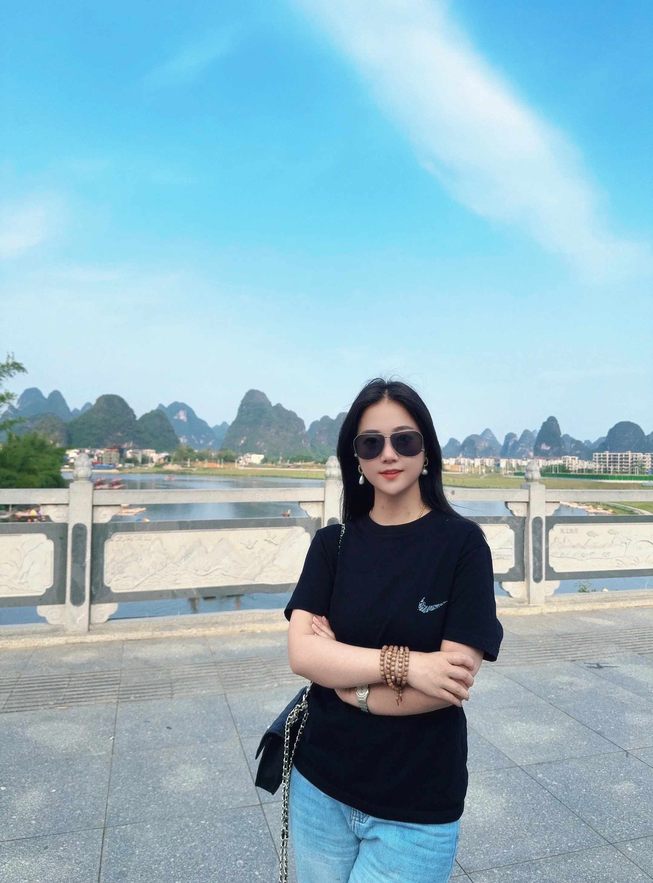 突然想找个人闪婚了，只想结婚，不想谈恋爱，反正也谈不好，毕竟一把年纪没...