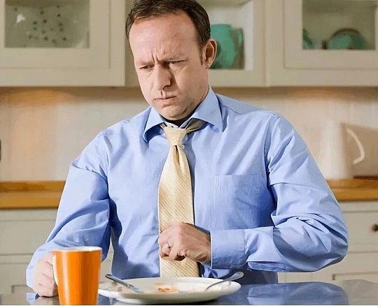 6种高发癌症的早期信号好好留意家人身体变化，6类高发癌症早期信号记牢。很多大病起